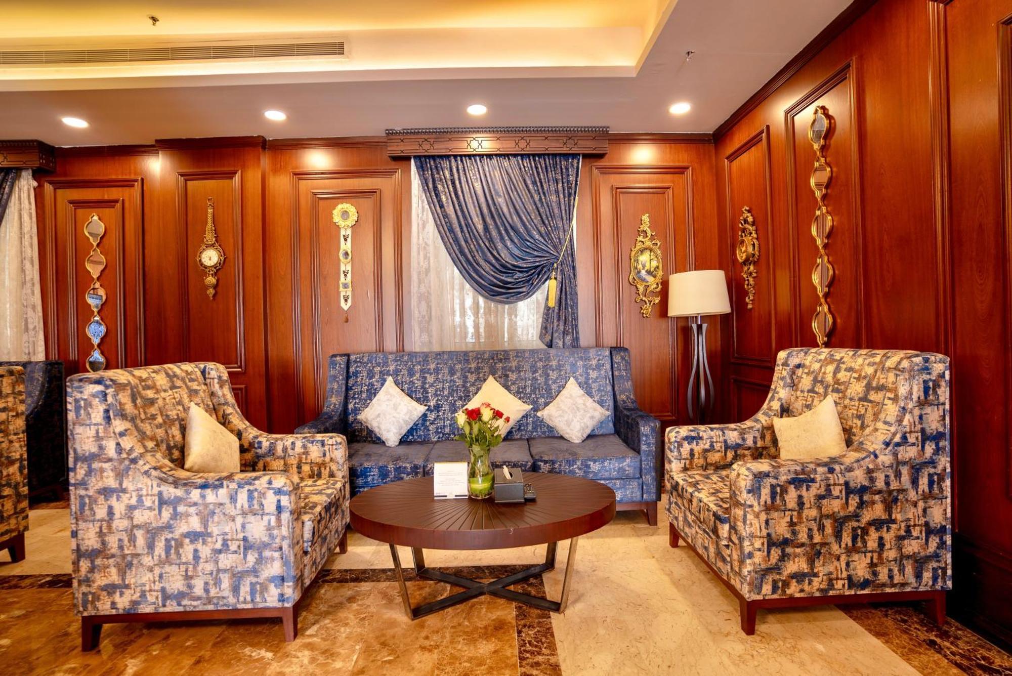 Laten Suites Al Naseem Jiddah Esterno foto