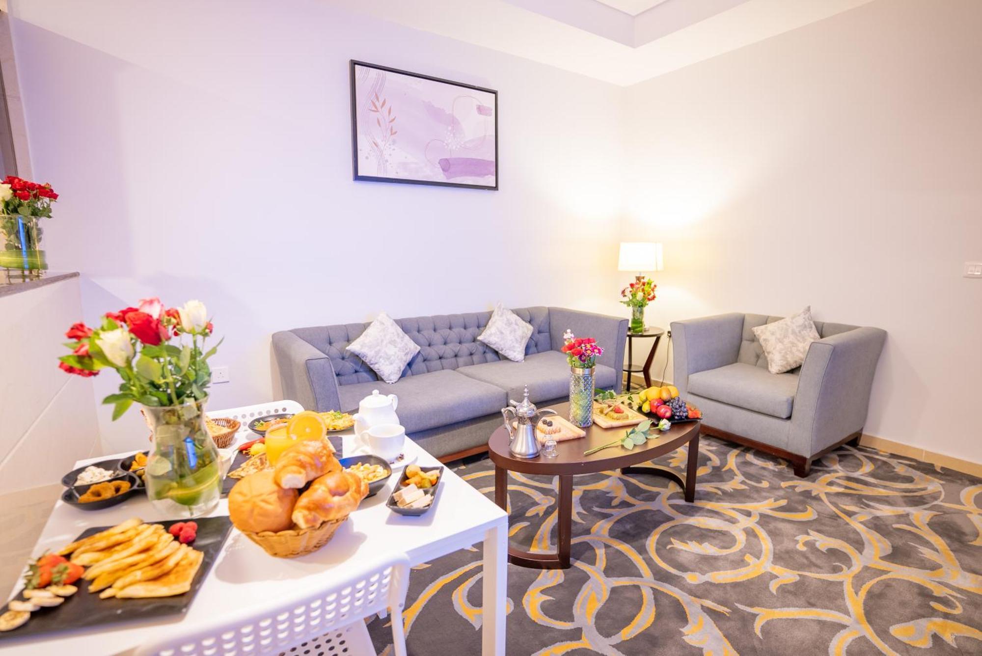 Laten Suites Al Naseem Jiddah Esterno foto